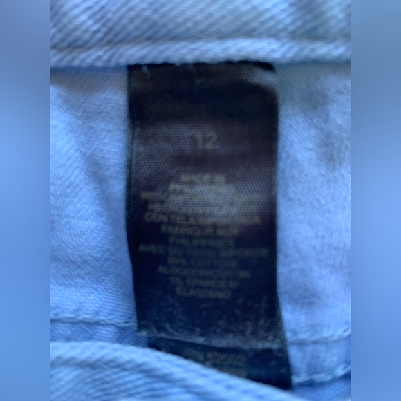 Liz Claiborne | 12 | light blue denim jeans Capri front & back pockets - Picture 7 of 7